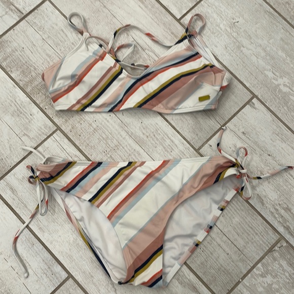 Roxy Other - Roxy bathing suit
